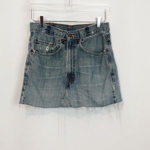 Levi’s Vintage Distressed cut off denim skirt 27